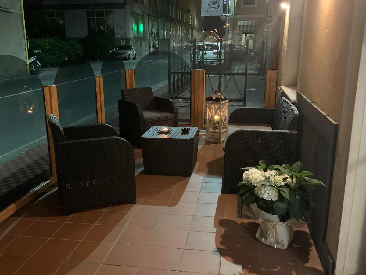 Hotel Aurora ヴァラッツェ 3*,  イタリア