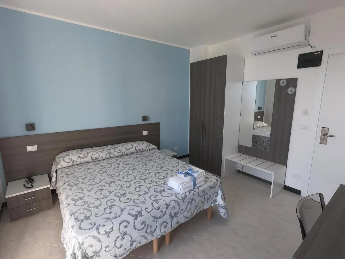 Hotel Aurora ヴァラッツェ イタリア